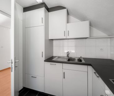 Ihr neues Zuhause - gemütliche Dachwohnung - Photo 4