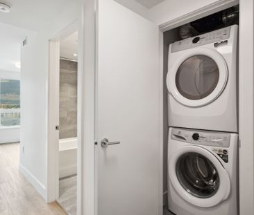 38115 Laurelwood Road, Squamish - Photo 1