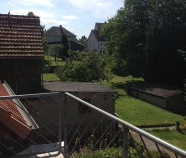 Frisch sanierte 3 Zimmer – Wohnung mit Balkon und PKW – Stellplatz! - Foto 1