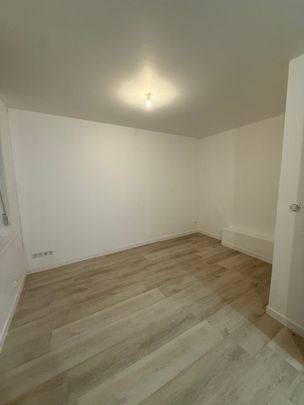Location Appartement 1 pièce 18m² LOUVROIL 59720 - Photo 1