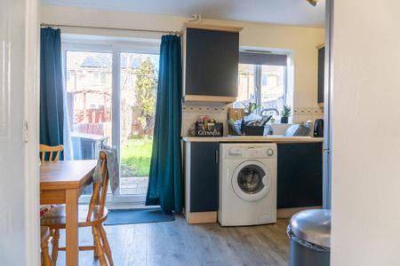 2 bedroom terraced house to rent - Photo 5