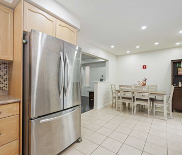 For Lease - 210 Cabin Trail Crescent, Whitchurch-Stouffville, Ontario - Photo 6