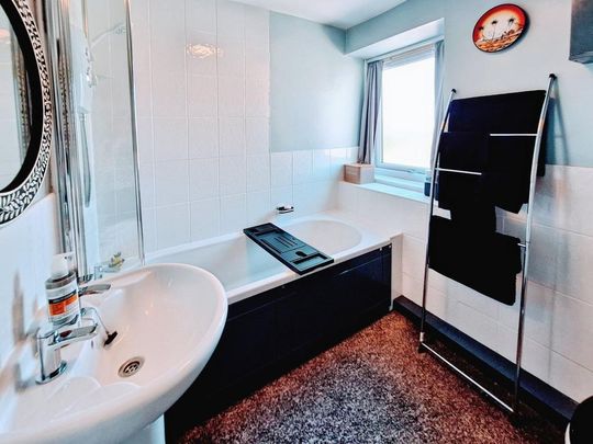 2 bedroom terraced house to rent - Photo 1