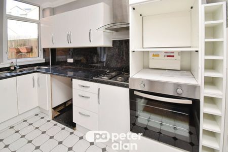 Dewsland Park Road, NEWPORT - Photo 2