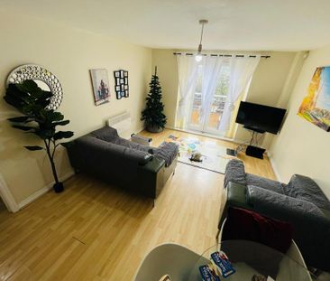 2 bedroom apartment to rent - Photo 3