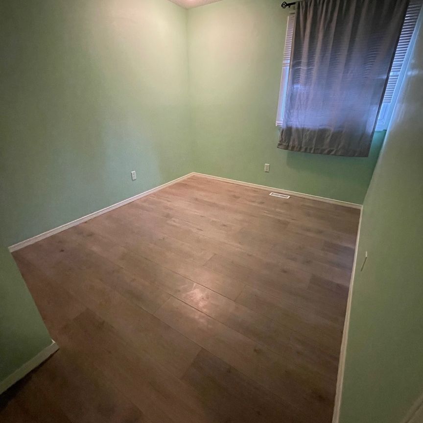 3 Bed Black Mountain - Photo 1