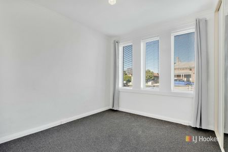 8 Parker Street, DEVONPORT - Photo 5