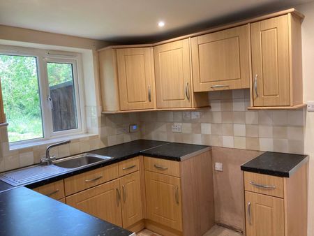 33 Broadstone - Photo 5