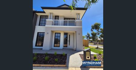 Comfortable Living with Park Views - Photo 5