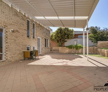 Unique Two Storey Family Home - Photo 5