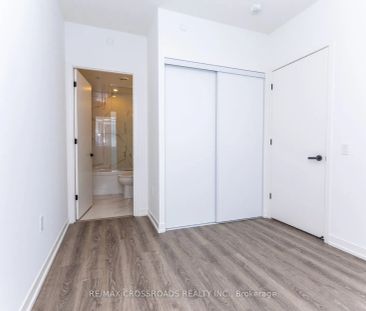 8 Interchange Way #5807 - Photo 1