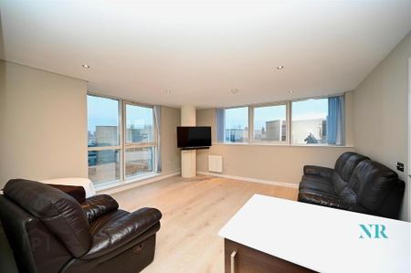 Apt 8.04 Obel Tower, 62 Donegall Quay, Belfast, BT1 3NH - Photo 3
