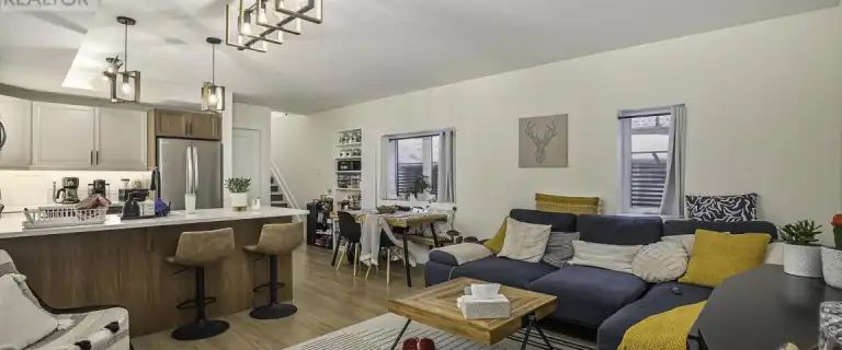 B - 527 BROADHEAD AVENUE | B - 527 BROADHEAD AVENUE, Ottawa - Photo 1