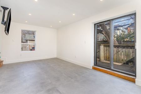 For Lease - 97 Lee Avenue Unit# Suite 6, Toronto, Ontario - Photo 3