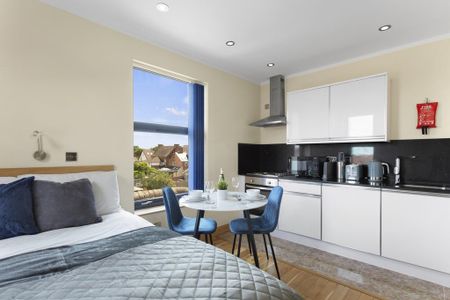 Studio to rent - Photo 2