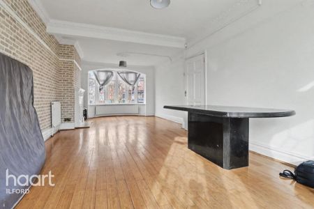 4 bedroom terraced house to rent - Photo 2