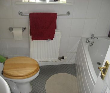 2 bedroom house to rent - Photo 3