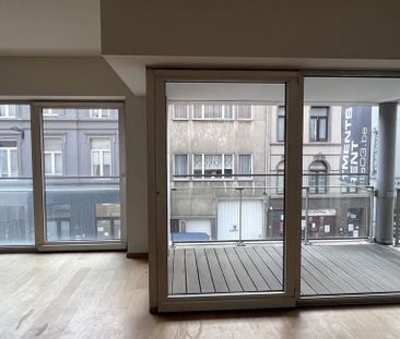 Appartement te huur in Antwerpen voor € 980 met 1 slaapkamer - Photo 6