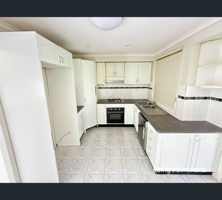 4 Barossa Dr, Minchinbury, NSW 2770 - Photo 3
