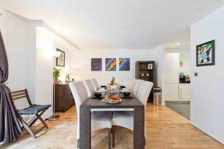 Apt. 60 Forbes Quay, Lazer Lane, Grand Canal Dk, Dublin 2 - Photo 5