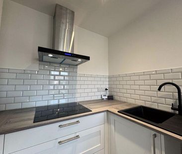 2 bedroom apartment to rent - Photo 6