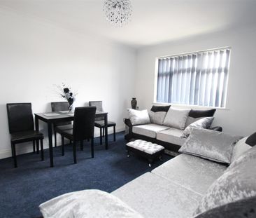 1 bedroom Flat to let - Photo 1