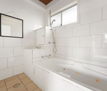 Spacious Family Rental in a Prime Moss Vale Location - Photo 6