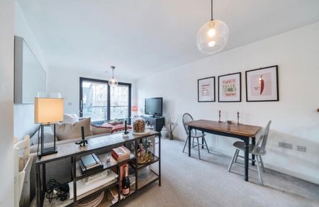 Room in a Shared Flat, Putney Hill, SW15 - Photo 3