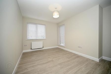 Apt 7, 39 Dundela Crescent, Belfast, BT4 3BN - Photo 2