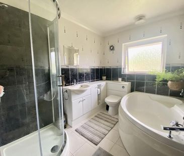 Rideway Close, Camberley, Surrey, GU15 - Photo 4