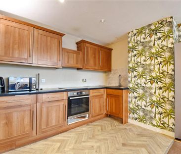 1 bedroom in a house share to rent - Photo 5