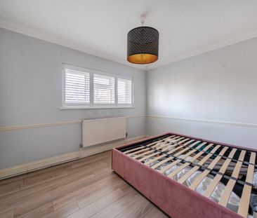 3 bedroom House To Let Total Size: 872 SQ FT - Photo 3