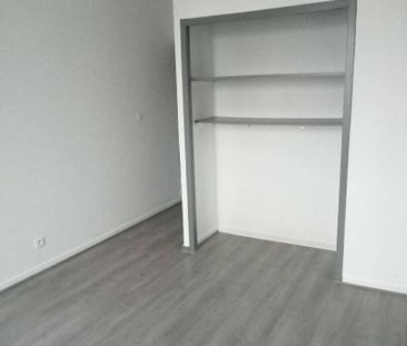 Location appartement 3 pièces 76 m² à Saint-Laurent-sur-Saône (01750) - Photo 5