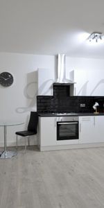 High Street, Berkshire, SL1 - Photo 3