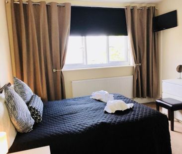 1 bedroom in a house share to rent - Photo 5