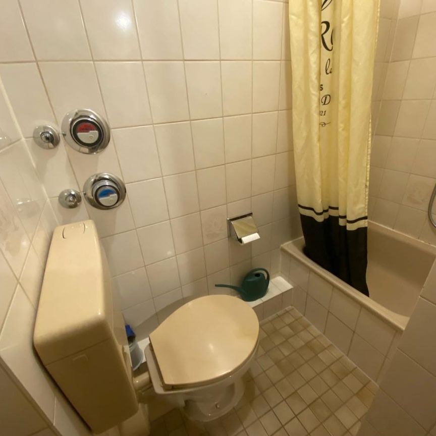 In idealer Lage zum UKGM! Großzügiges, helles und schönes 1 Zimmer-Apartment mit Balkon, Johann-Sebastian-Bach-Str. 34, Gießen - Photo 1