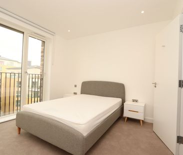 Room in a Shared Flat, Surrey Quays Road, SE16 - Photo 4