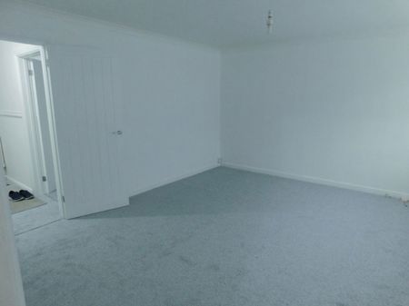 Senlac Way, East Sussex - £1,150pcm - Photo 3