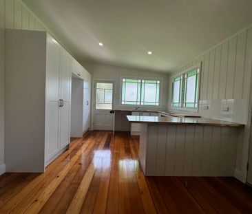 157 Russell Street, Newtown QLD 4350 - House For Rent | Domain - Photo 3