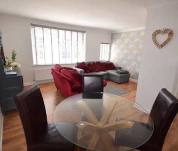 2 bedroom apartment to rent - Photo 6