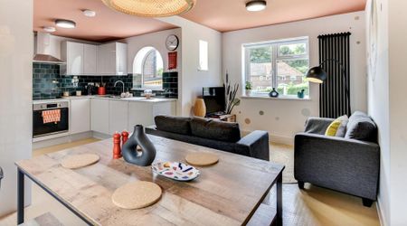 8 bedroom house to rent - Photo 2