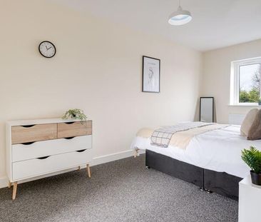 3 bedroom detached house to rent - Photo 4