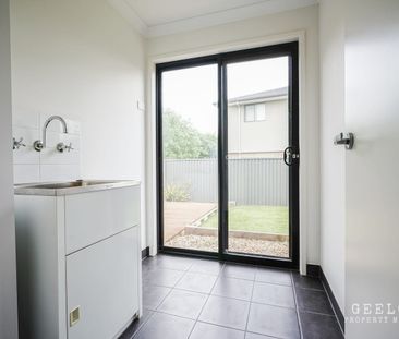 33 Voyage Circuit, Corio, Vic 3214 - Photo 6