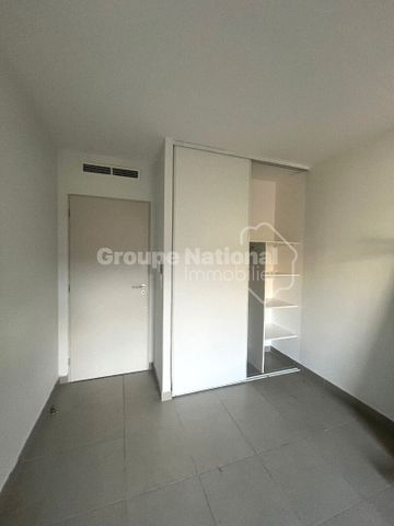 A LOUER - CHATEAURENARD - Appartement T2 avec parking et terrasse., - Photo 2
