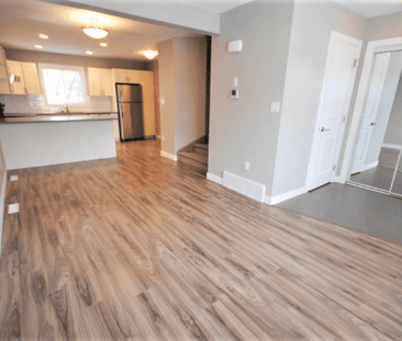 Edmonton Unfurnished townhouse Rental in Spruce Avenue - Modern Tow... - Photo 1