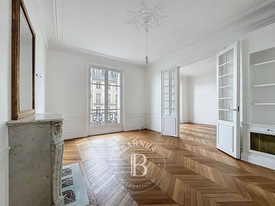 Appartement • Notre Dame - Photo 1