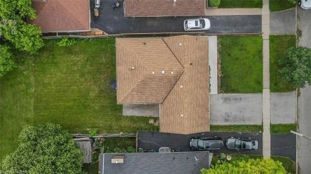 For Lease - 35 Carriage Road Unit# Upper, St. Catharines, Ontario - Photo 4