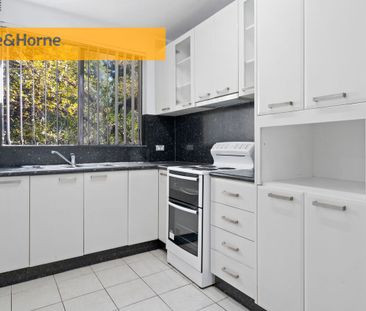 Space & Comfort! - Photo 1