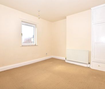 2 bedroom House To Let - Photo 2