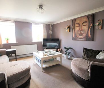 2 Bedroom - Bastins Close, Park Gate - Photo 4